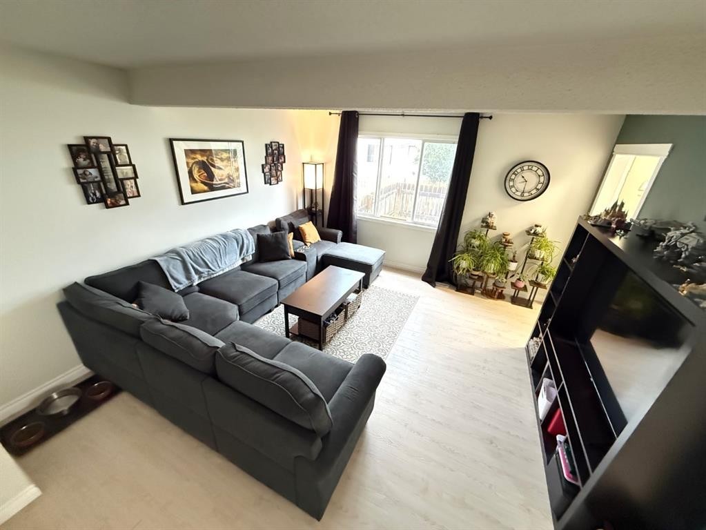 21-110 Tamarack Avenue, Hinton, AB