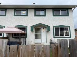 21-110 Tamarack Avenue Hinton, AB T7V 1C5