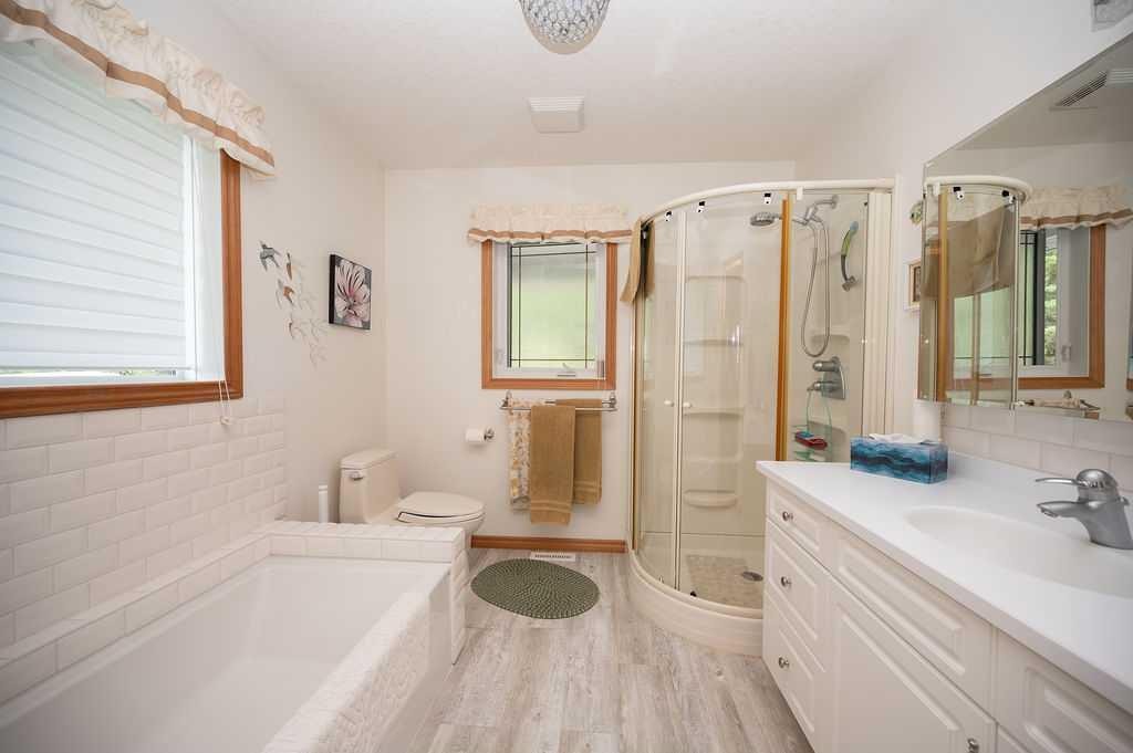 412 Willow Drive, Sunset Beach, AB