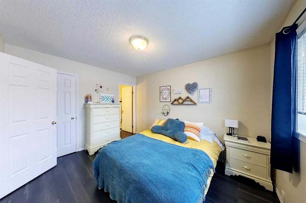5802-12 Avenue, Edson, AB