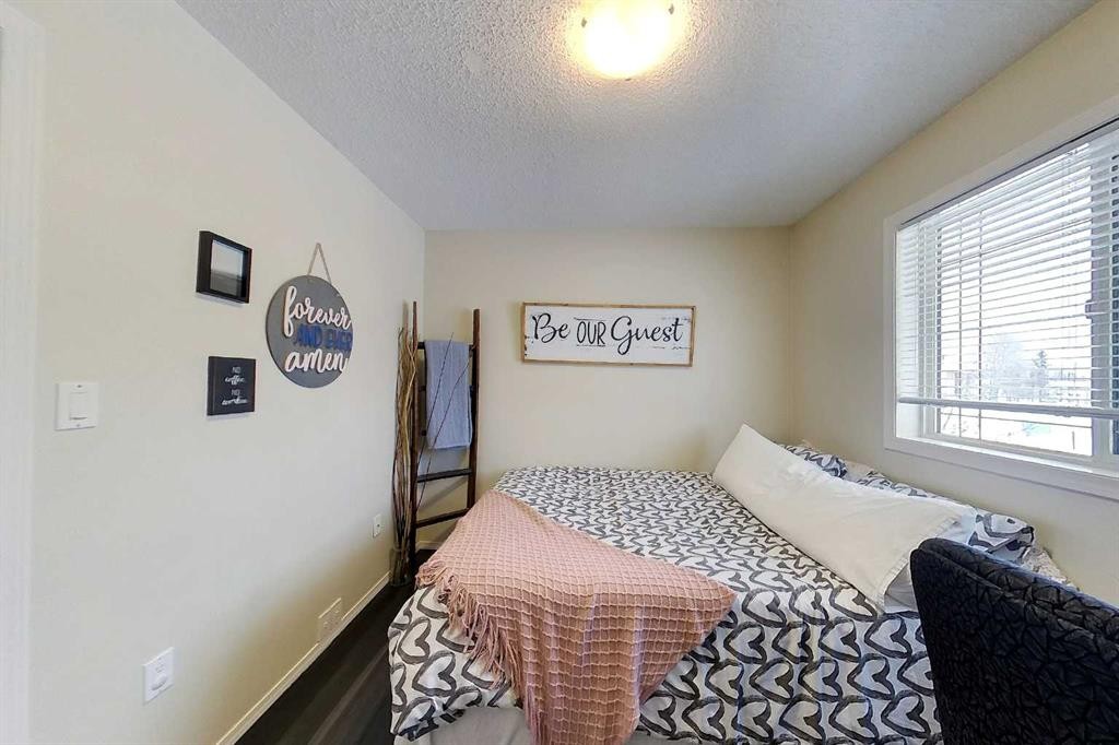5802-12 Avenue, Edson, AB