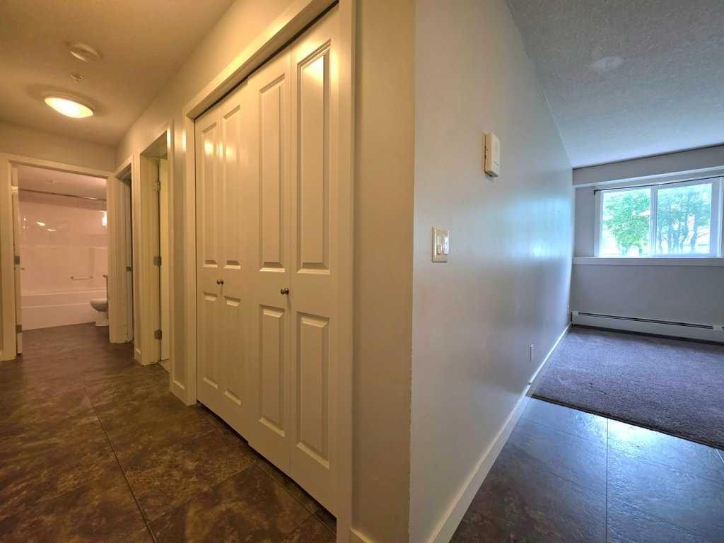 102-709 6 Ave Se, Slave Lake, AB