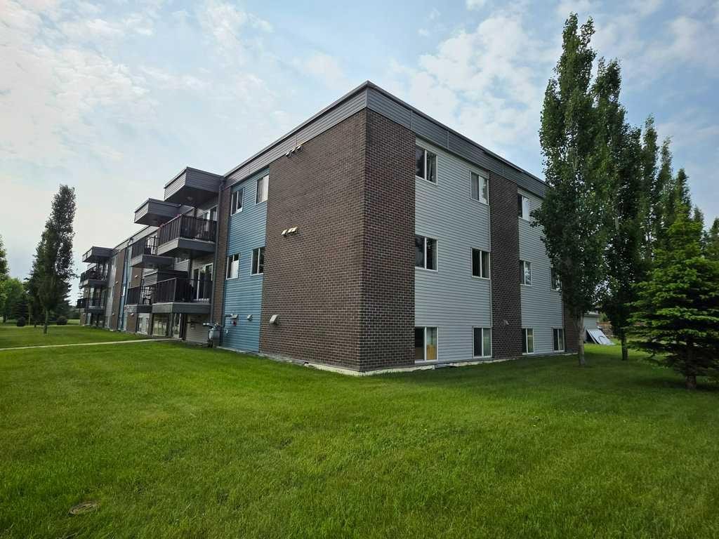 102-709 6 Ave Se, Slave Lake, AB