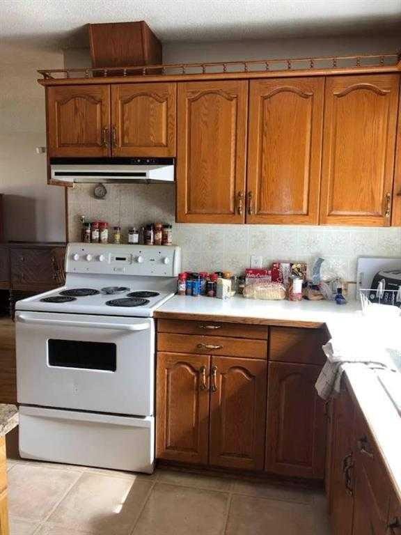 813 7 A Street, Fox Creek, AB