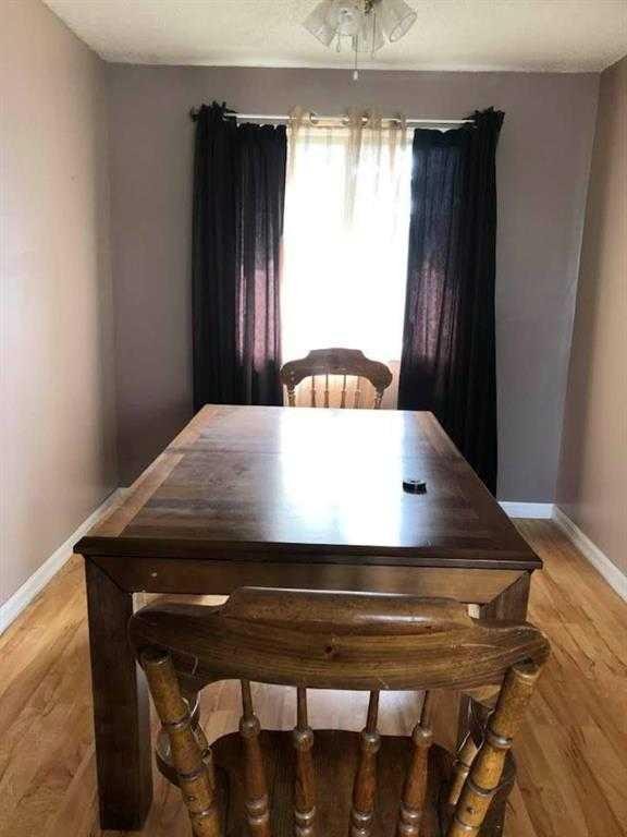 813 7 A Street, Fox Creek, AB