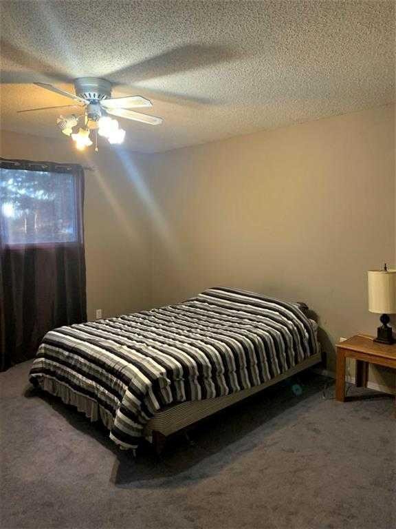 813 7 A Street, Fox Creek, AB