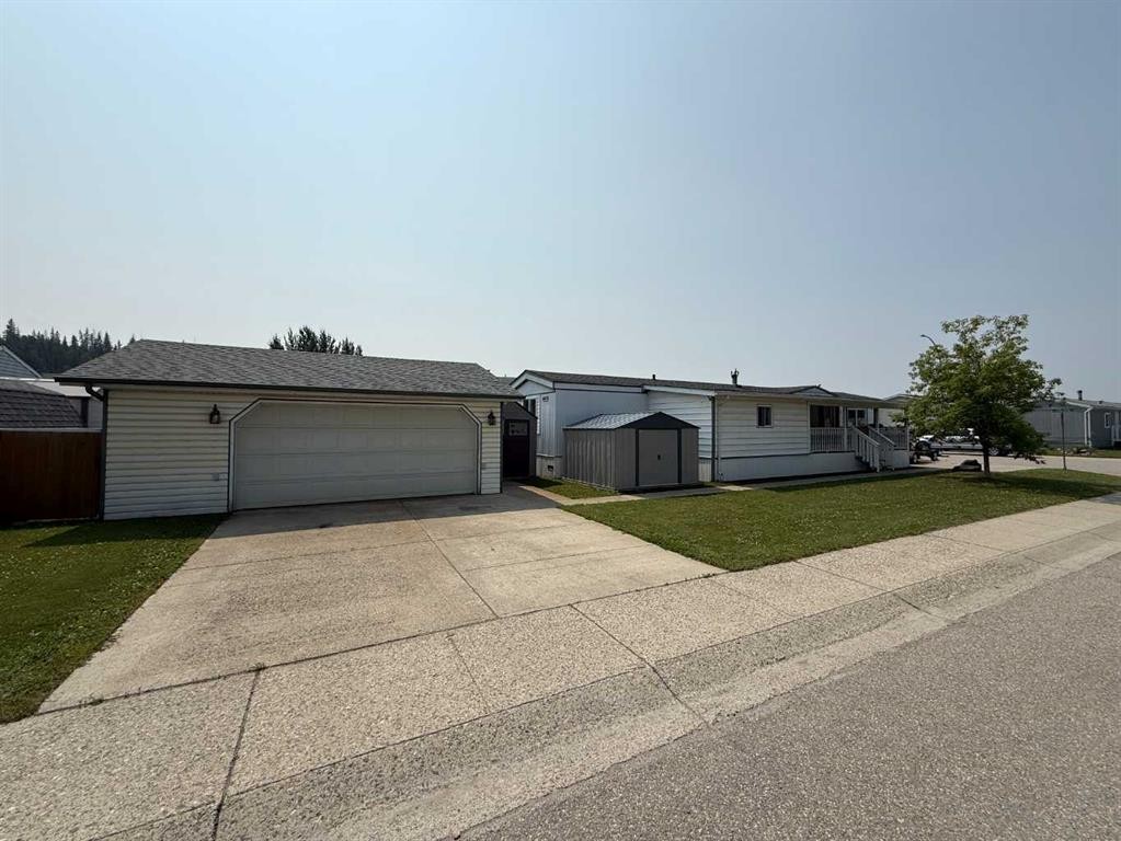 101 Litke Cove, Hinton, AB - Outdoor