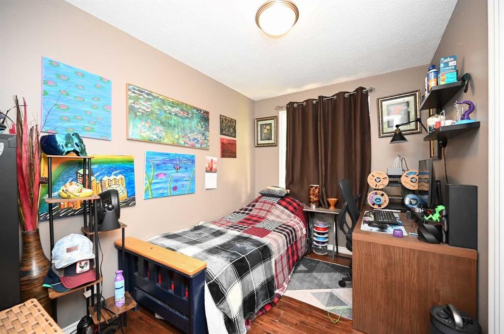 5005 44 Avenue, Athabasca, AB
