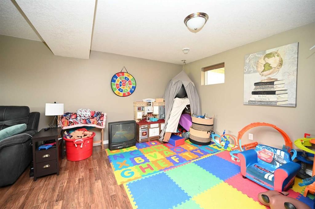 5005 44 Avenue, Athabasca, AB