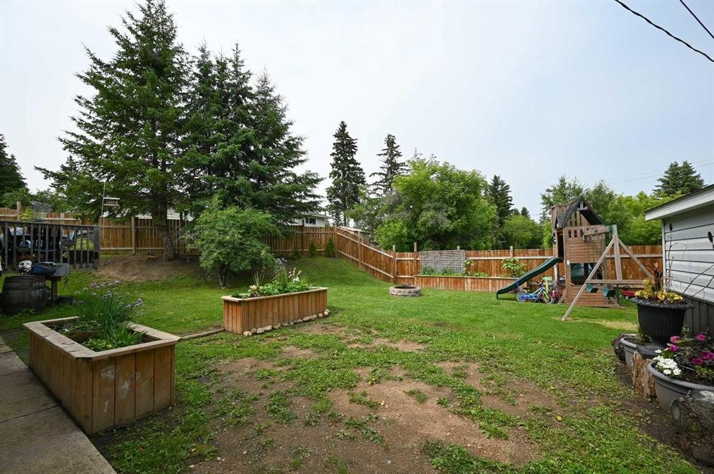 5005 44 Avenue, Athabasca, AB