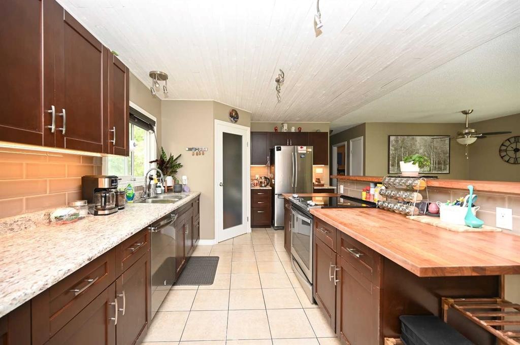5005 44 Avenue, Athabasca, AB