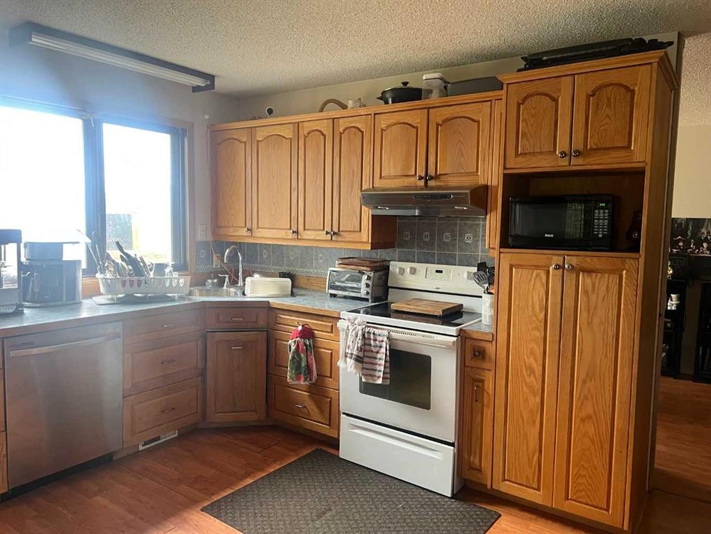 806 7 A Street, Fox Creek, AB