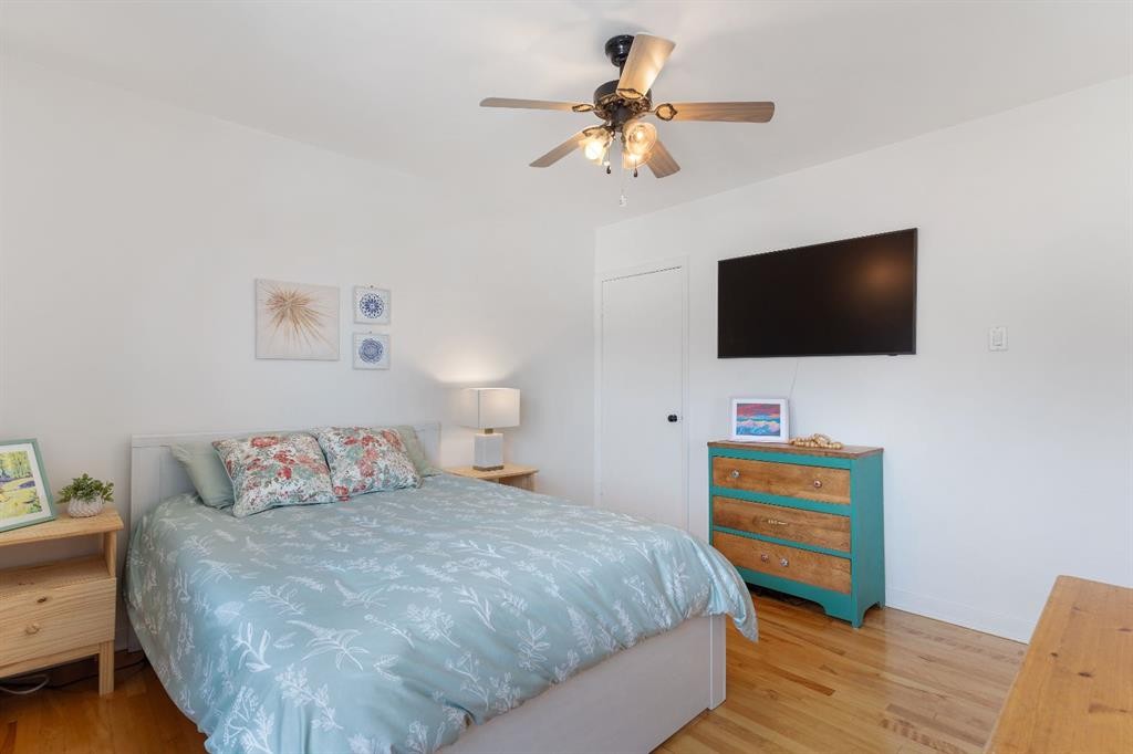 36 Poplar Crescent, Springbrook, AB - Indoor Photo Showing Bedroom