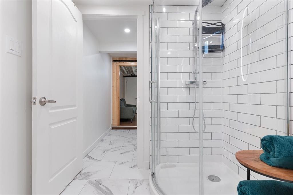 36 Poplar Crescent, Springbrook, AB - Indoor Photo Showing Bathroom