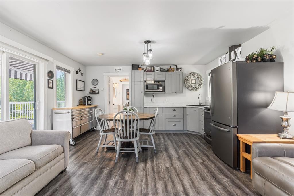816 Baptiste Drive, West Baptiste, AB - Indoor