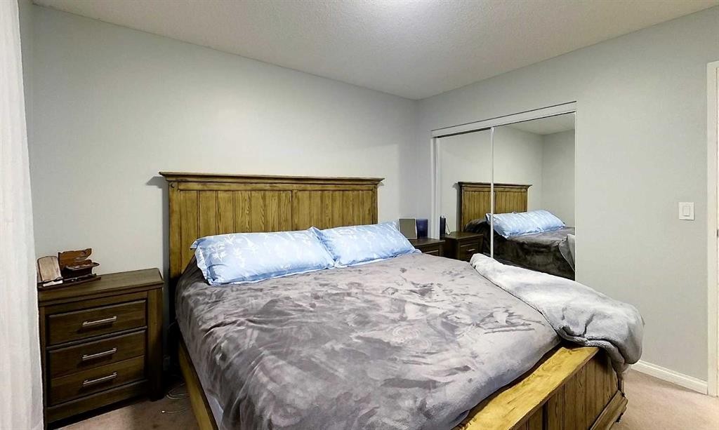 1402 Edson Drive, Edson, AB - Indoor Photo Showing Bedroom