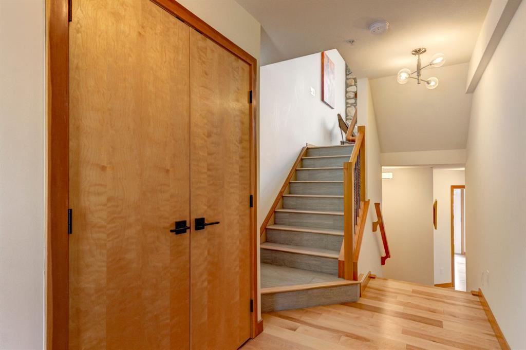 25-300 Eagle Terrace Road, Canmore, AB - Indoor Photo Showing Other Room