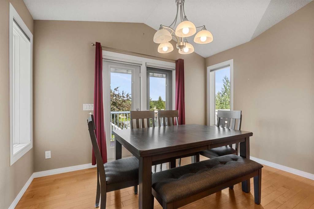 102 Poplar Drive, Whitecourt, AB - Indoor Photo Showing Dining Room