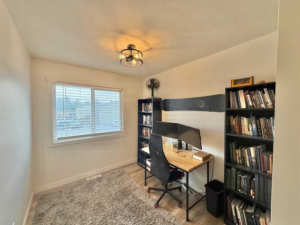 45-101 Mill Street, Hinton, AB - Indoor Photo Showing Office