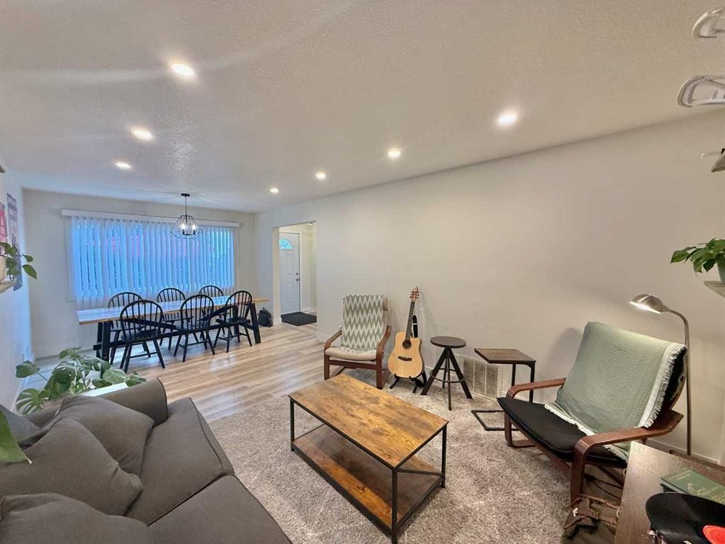 45-101 Mill Street, Hinton, AB - Indoor