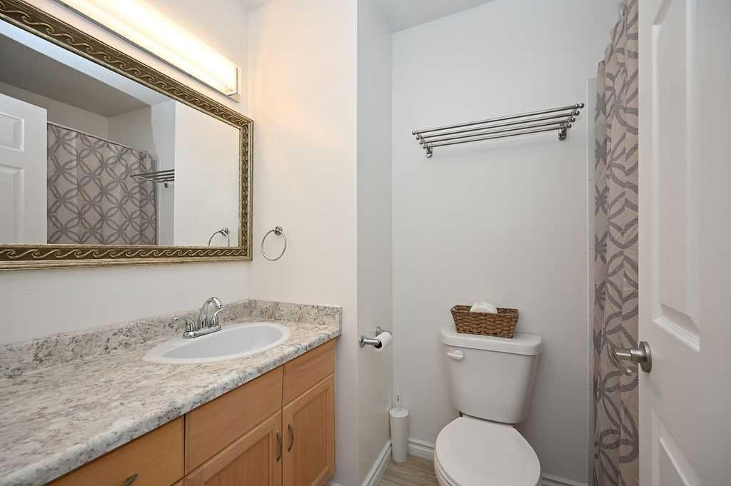3007 47 Avenue, Athabasca, AB - Indoor Photo Showing Bathroom