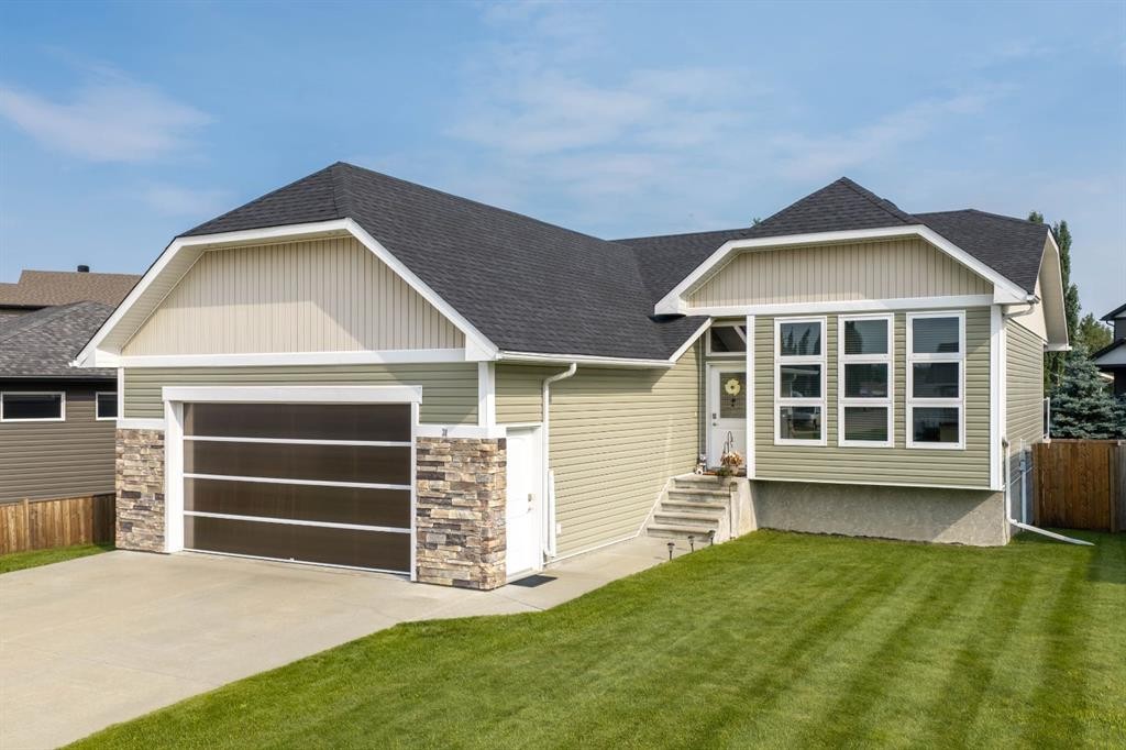 31 Spruce Road, Whitecourt, AB - Outdoor
