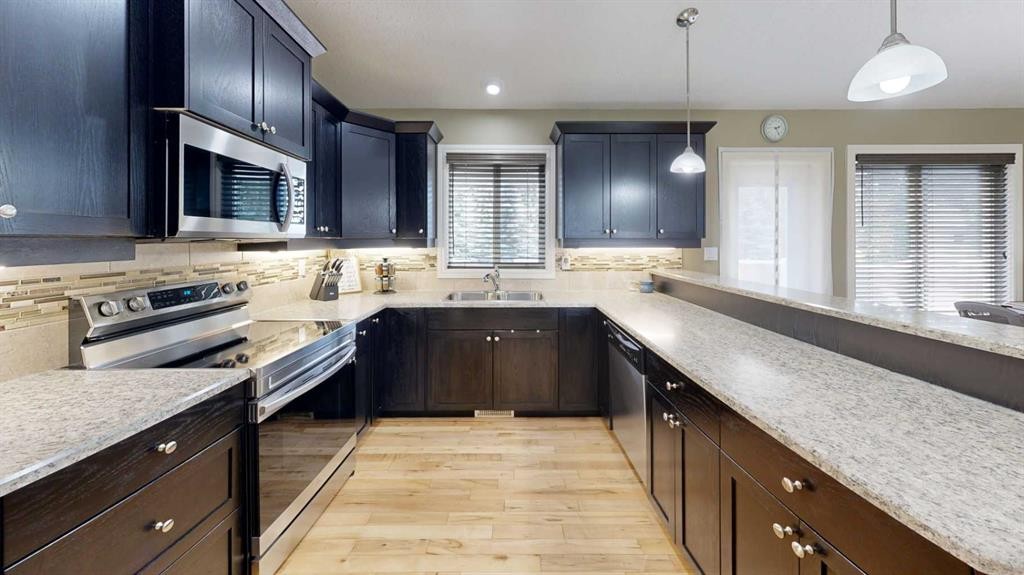 31 Spruce Road, Whitecourt, AB - Indoor Photo Showing Kitchen With Double Sink