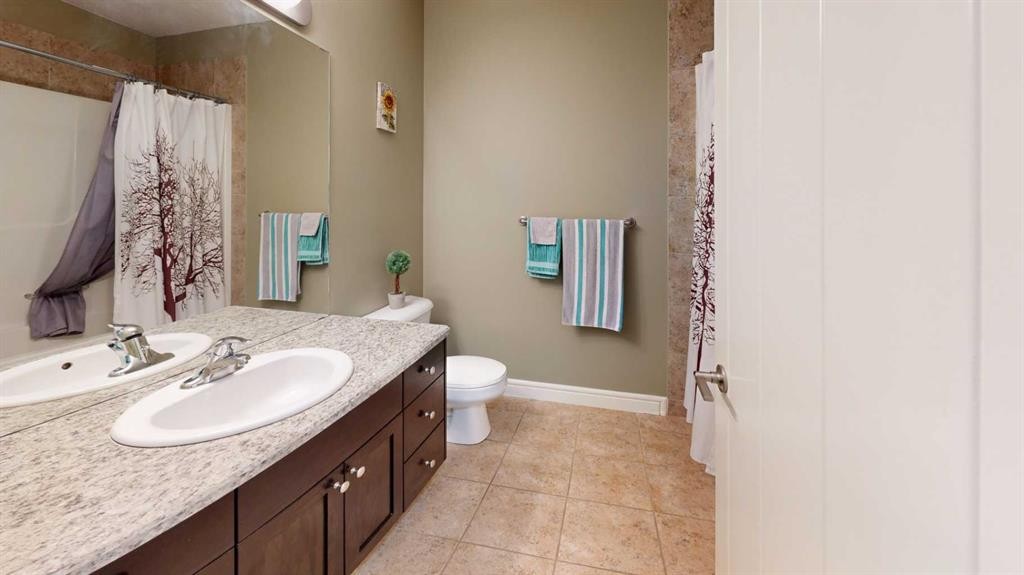 31 Spruce Road, Whitecourt, AB - Indoor Photo Showing Bathroom