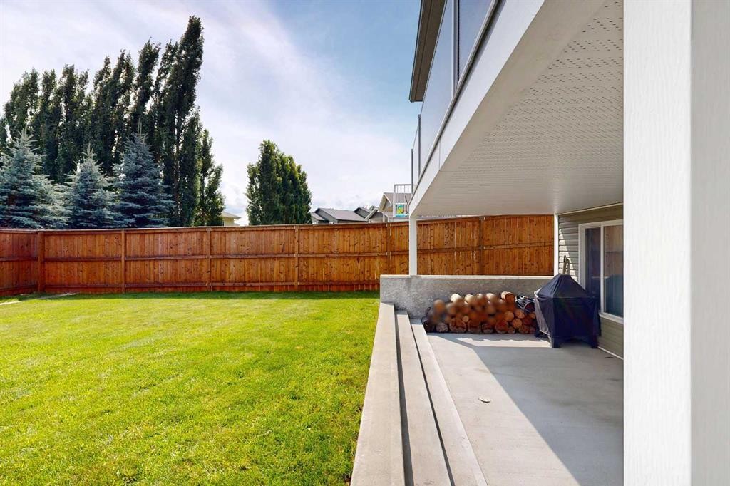 31 Spruce Road, Whitecourt, AB - Outdoor