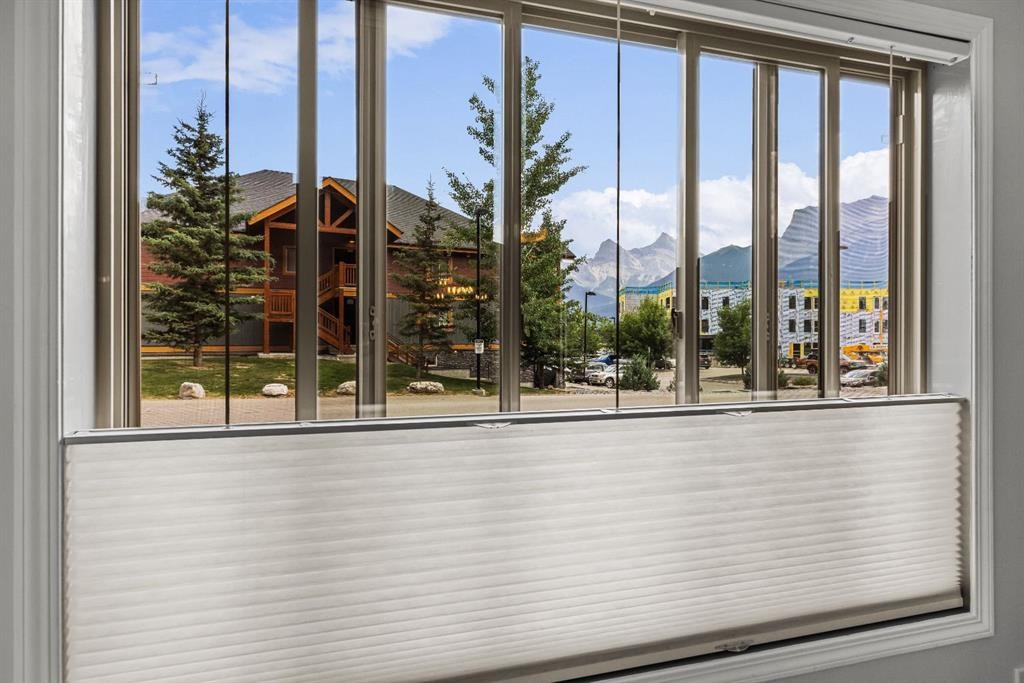 120-300 Palliser Lane, Canmore, AB - Indoor Photo Showing Other Room