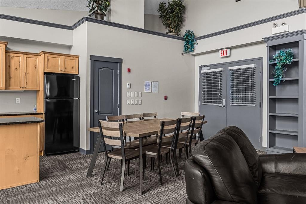 120-300 Palliser Lane, Canmore, AB - Indoor