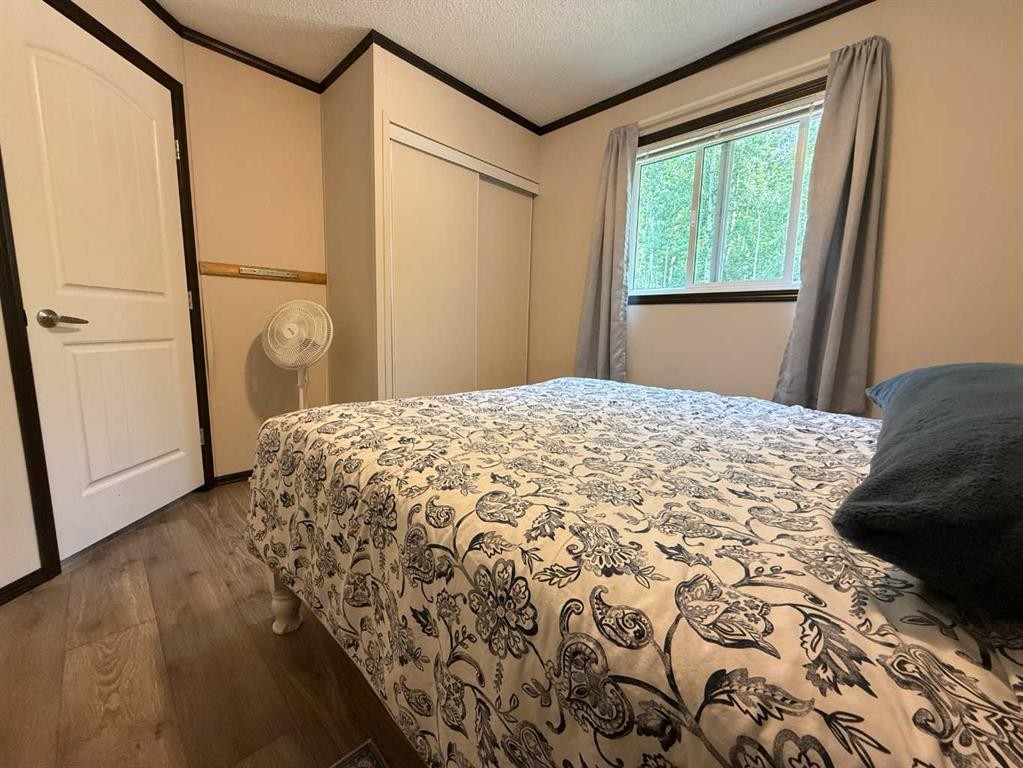 8 131074 Twp Rd 590, Rural Woodlands County, AB - Indoor Photo Showing Bedroom