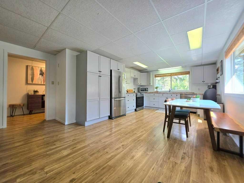 14 Marten Drive, Marten Beach, AB - Indoor Photo Showing Dining Room