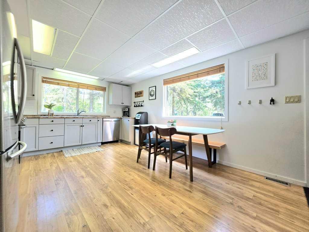 14 Marten Drive, Marten Beach, AB - Indoor Photo Showing Dining Room