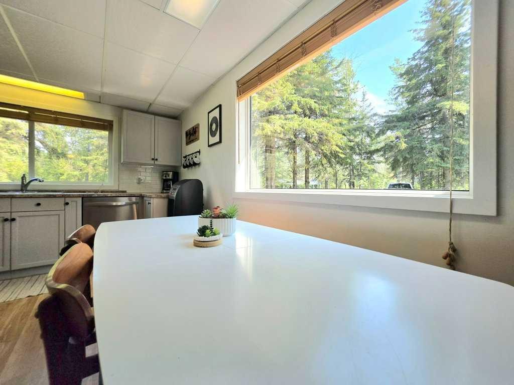 14 Marten Drive, Marten Beach, AB - Indoor