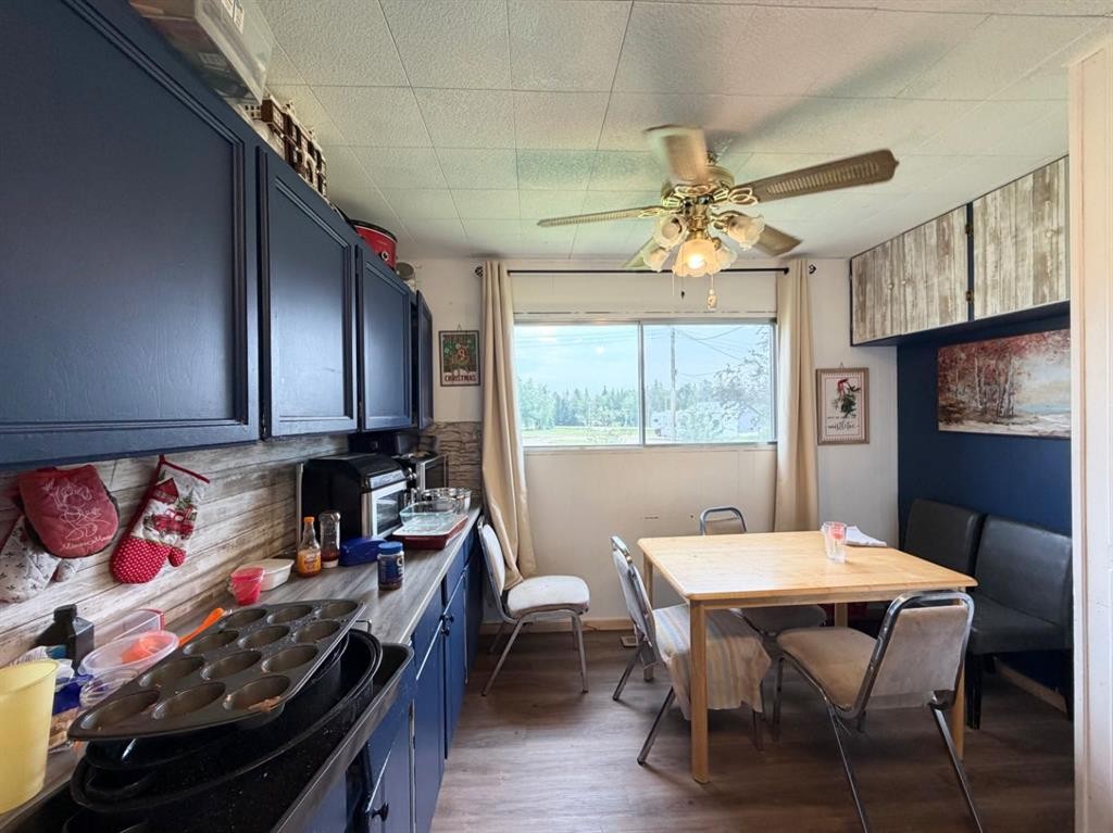 424 68 Street, Edson, AB - Indoor Photo Showing Dining Room