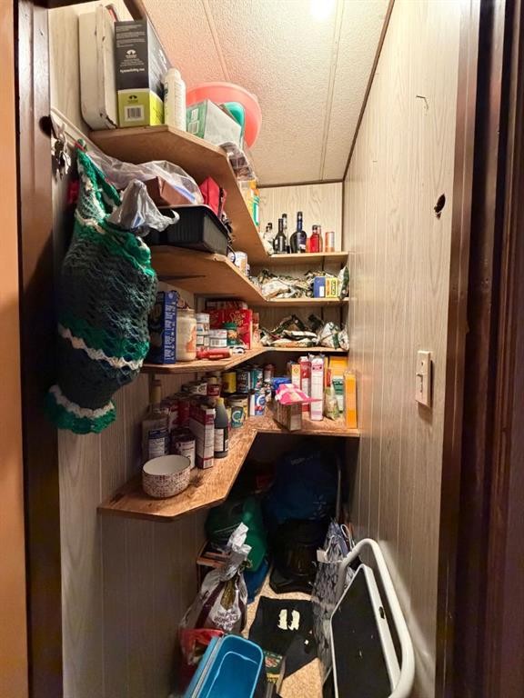 424 68 Street, Edson, AB - Indoor