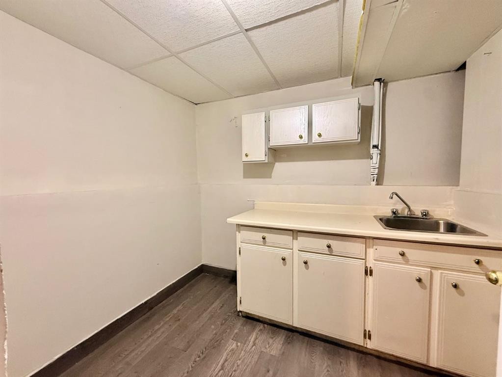 130 1 Street, Blue Ridge, AB - Indoor Photo Showing Kitchen