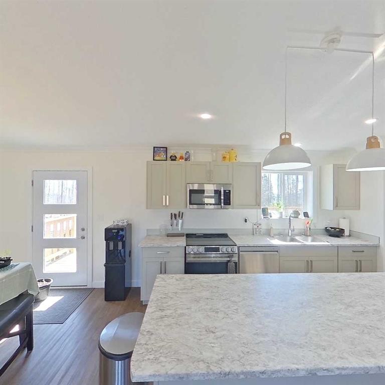 28-590059 Range Road 110, Rural Woodlands County, AB - Indoor Photo Showing Kitchen