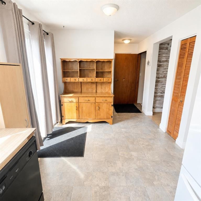 5735 Westhaven Drive, Edson, AB - Indoor Photo Showing Other Room