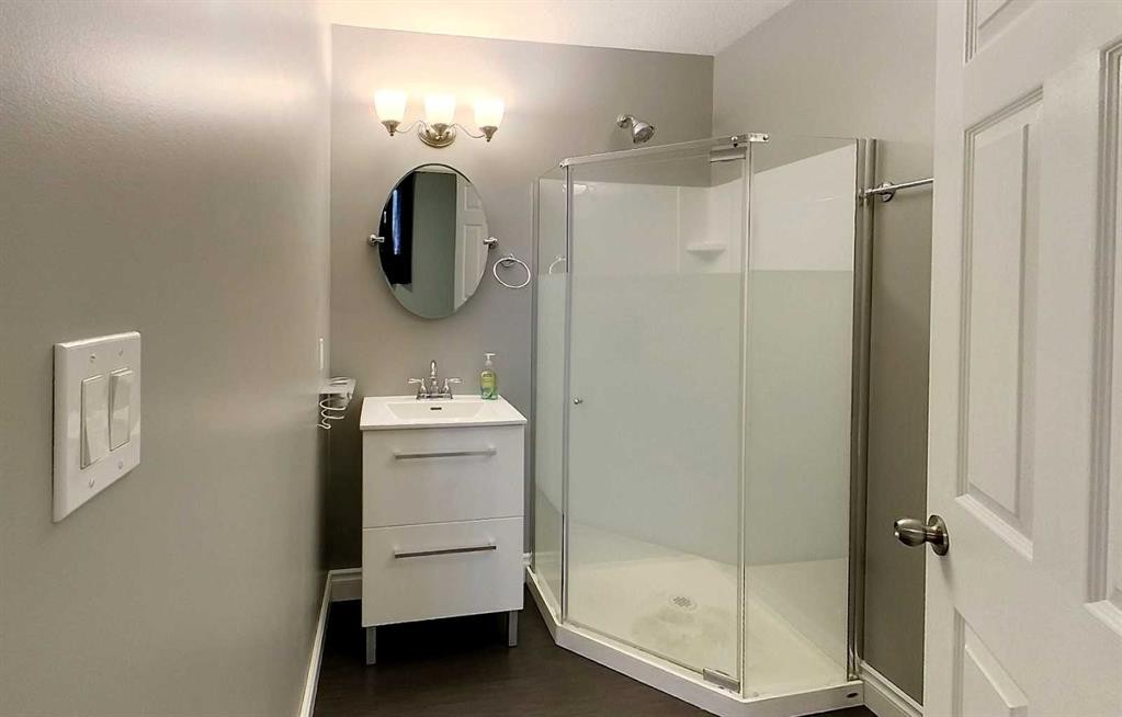 5735 Westhaven Drive, Edson, AB - Indoor Photo Showing Bathroom