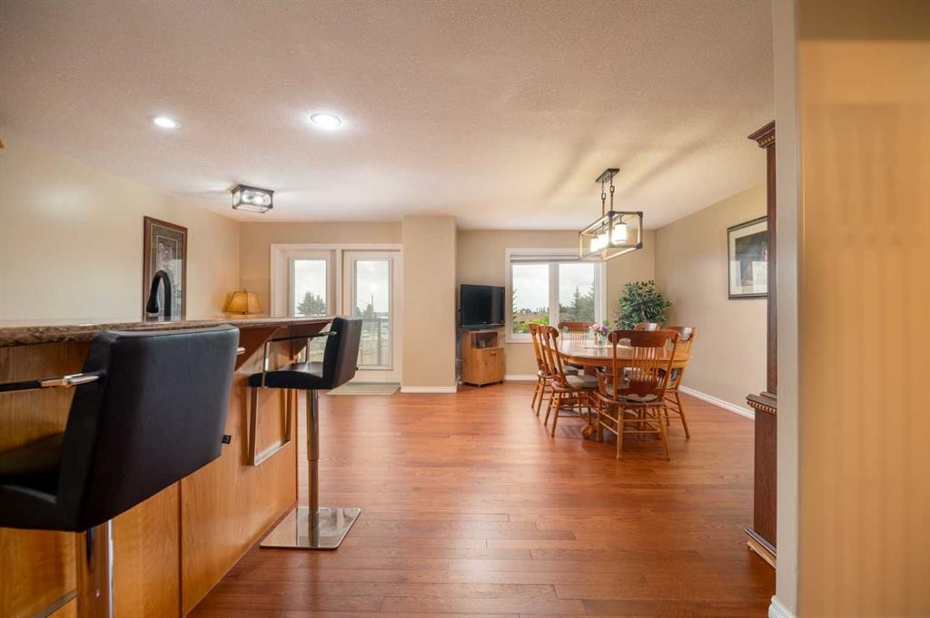 4630-Pine Avenue, Boyle, AB - Indoor Photo Showing Other Room