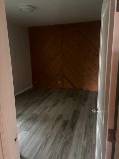 308 Balsam Avenue, Jasper, AB - Indoor Photo Showing Other Room