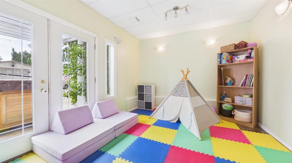 74008 Southshore Drive, Widewater, AB - Indoor Photo Showing Other Room
