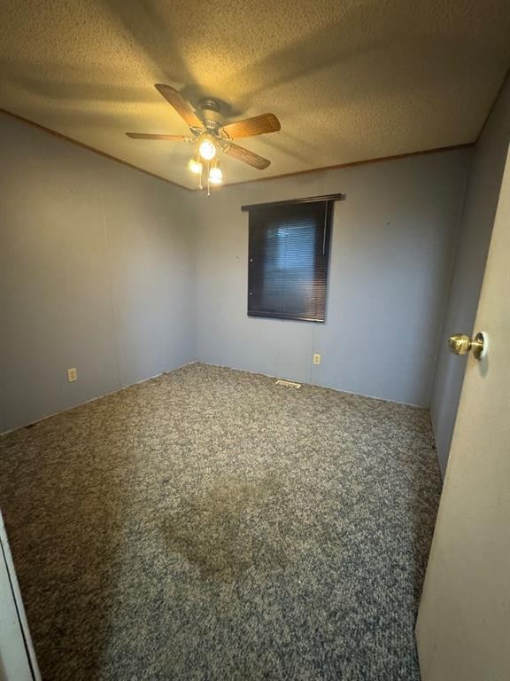 517 3Rd Avenue, Fox Creek, AB - Indoor