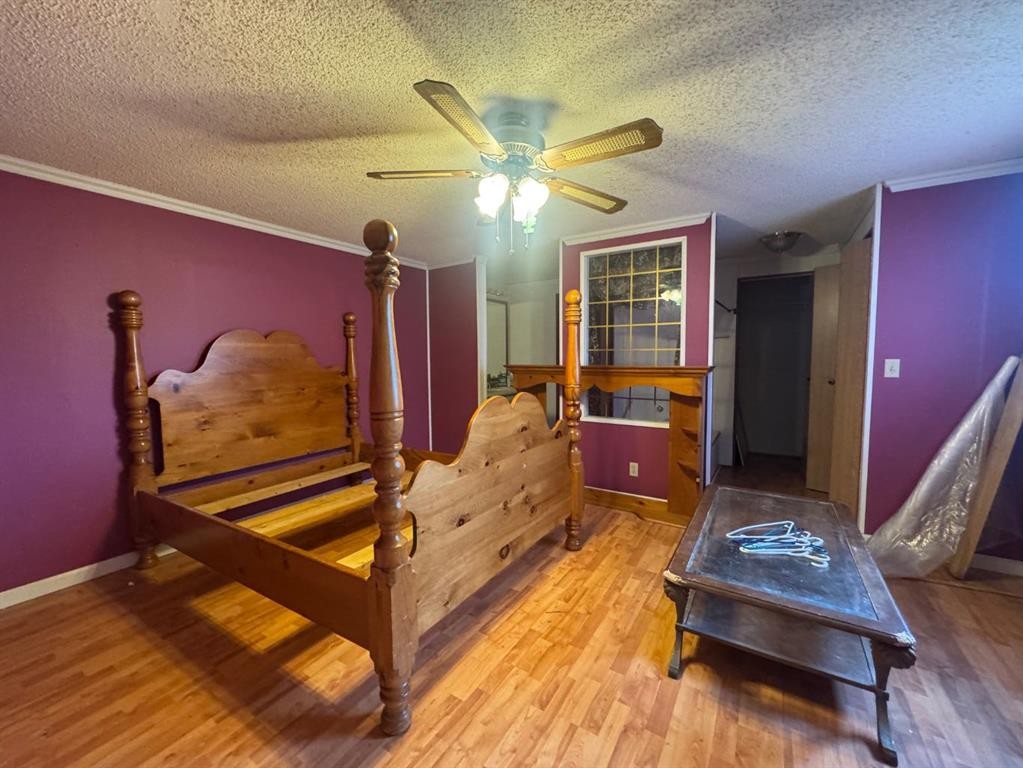 517 3Rd Avenue, Fox Creek, AB - Indoor Photo Showing Bedroom