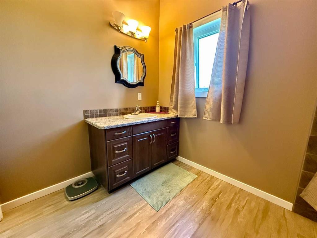 115017 Twp Rd 600A, Rural Woodlands County, AB - Indoor Photo Showing Bathroom