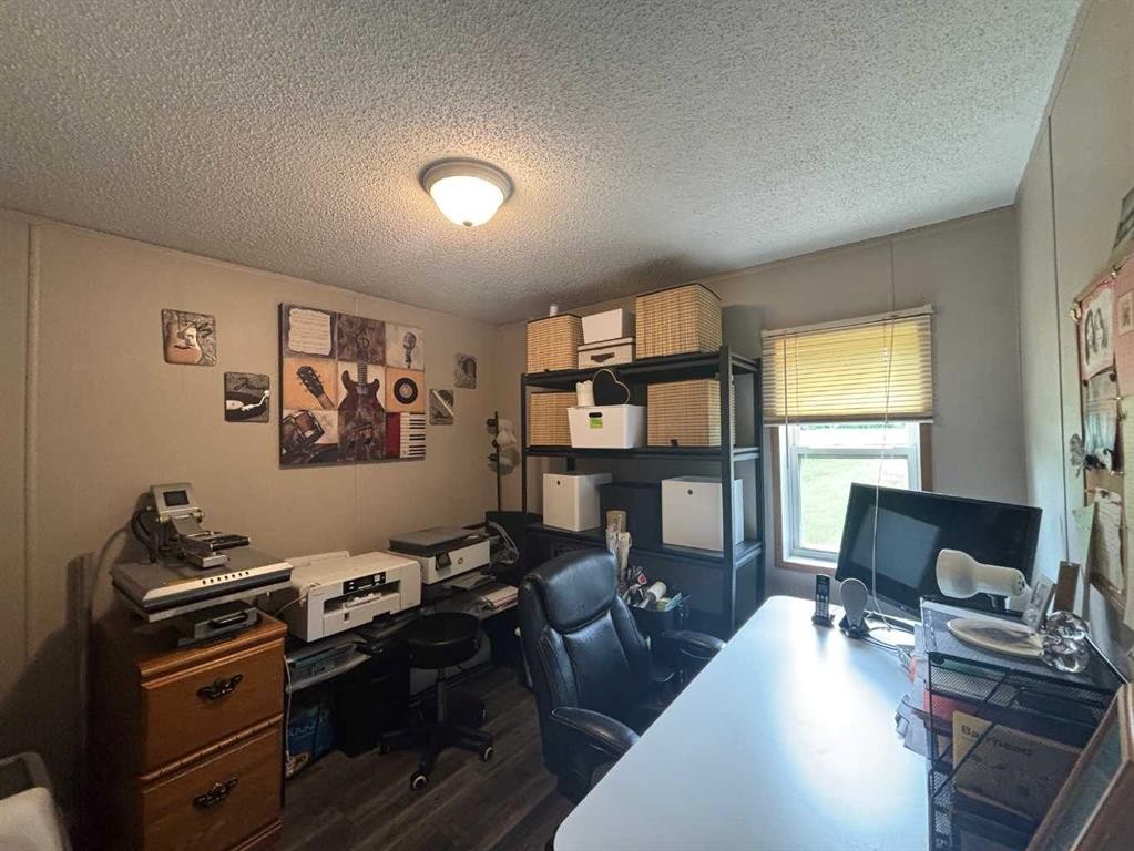 Range Road 225.5-660022 #38, Rural Athabasca County, AB - Indoor Photo Showing Office