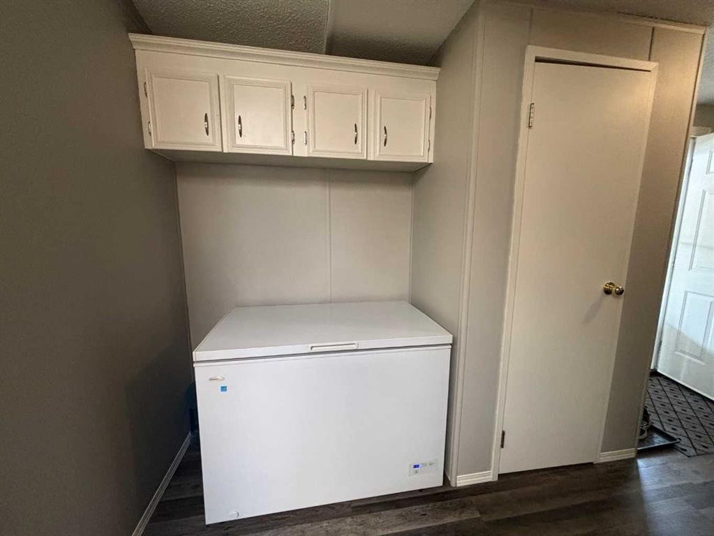 Range Road 225.5-660022 #38, Rural Athabasca County, AB - Indoor Photo Showing Laundry Room