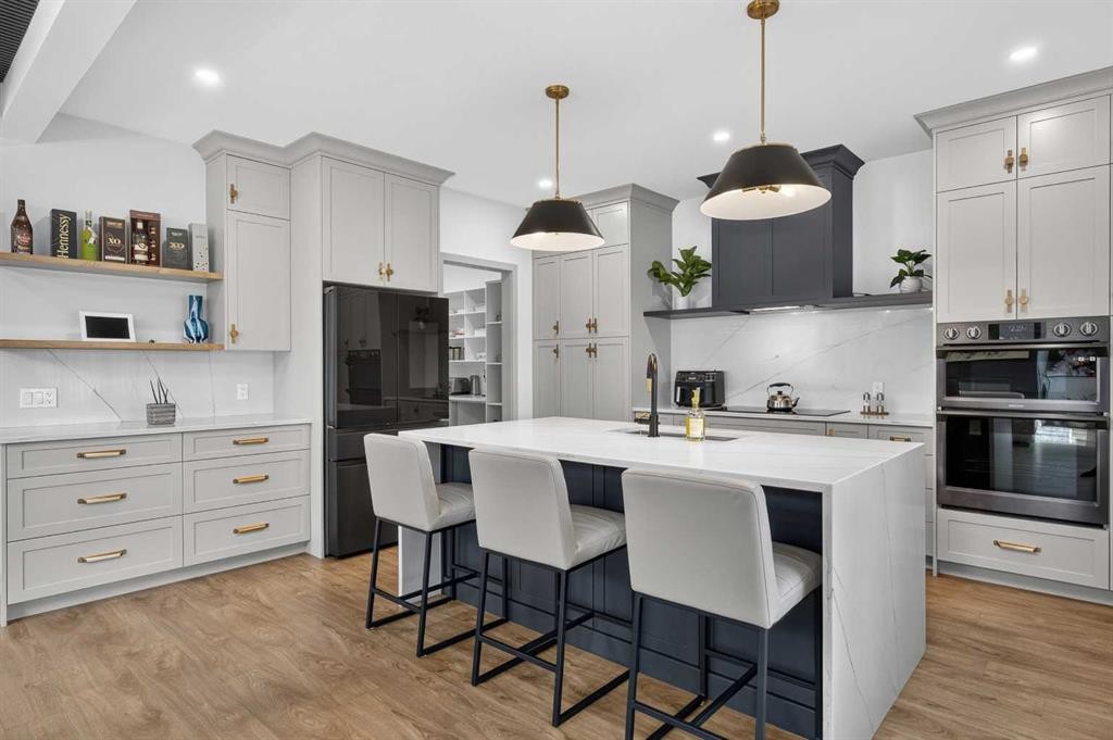 55 Riverdale Bend, Whitecourt, AB - Indoor Photo Showing Kitchen With Upgraded Kitchen